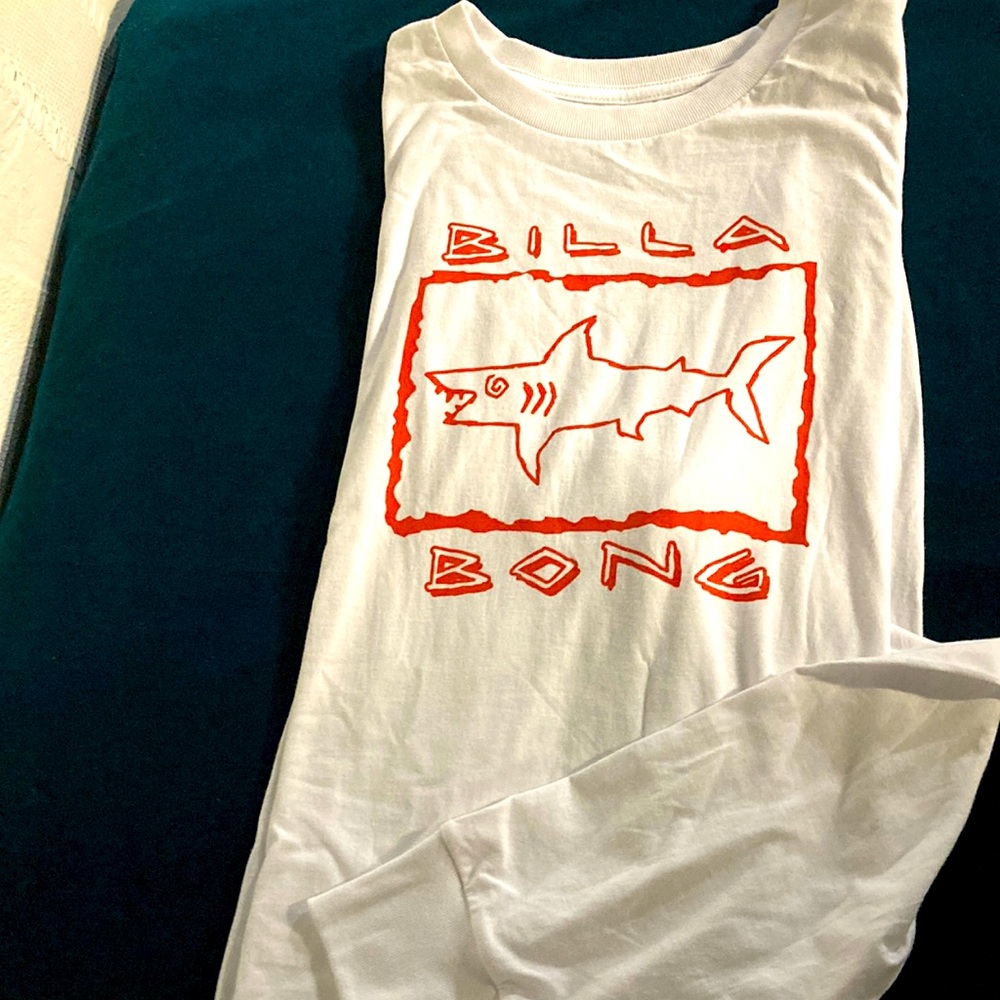 NWOT Men’s long sleeve 100% cotton t-shirt with orange Billa Bong.
